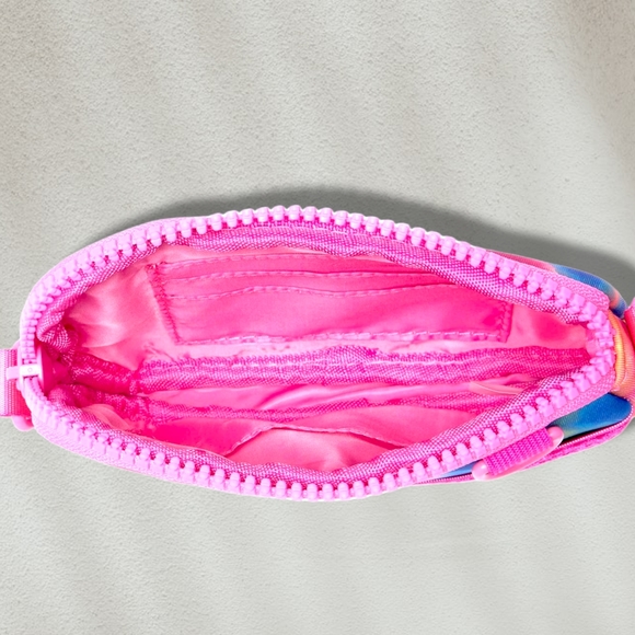 Madden Girl Neoprene Camera Tech Crossbody Case NWT - Picture 10 of 11